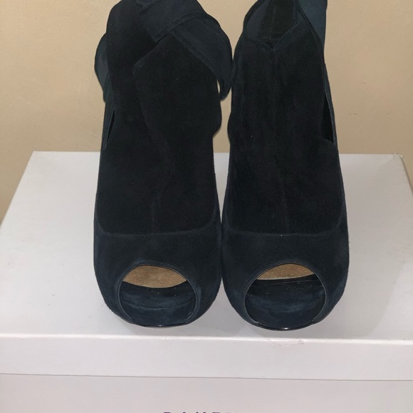 Bakers Heels - Picture 2 of 3